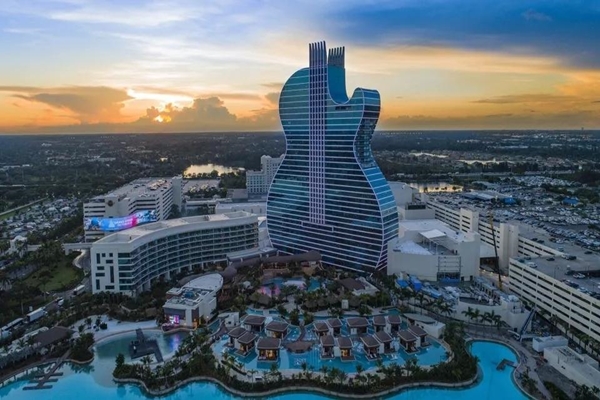 შეკვეთილი Seminole Hard Rock სასტუმრო, ჰოლივუდი, ფლორიდა